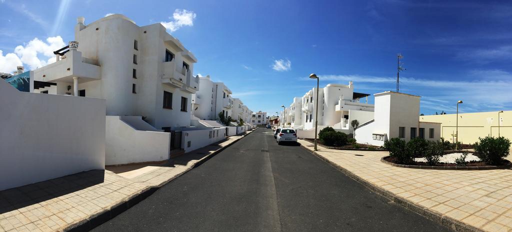 Bhavana Surf House Hotel Corralejo Exterior photo